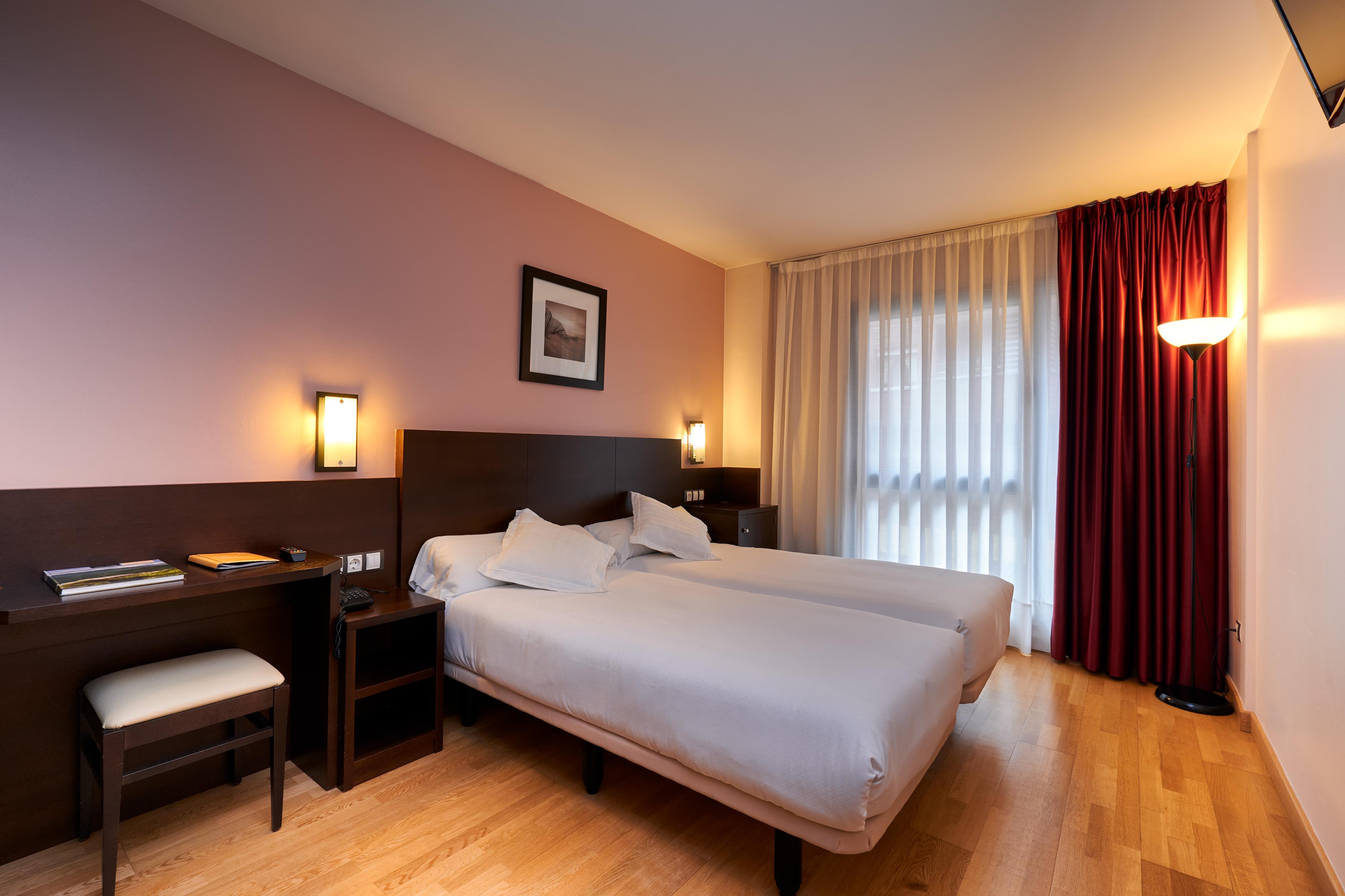Hotel Castro Real Oviedo Luaran gambar